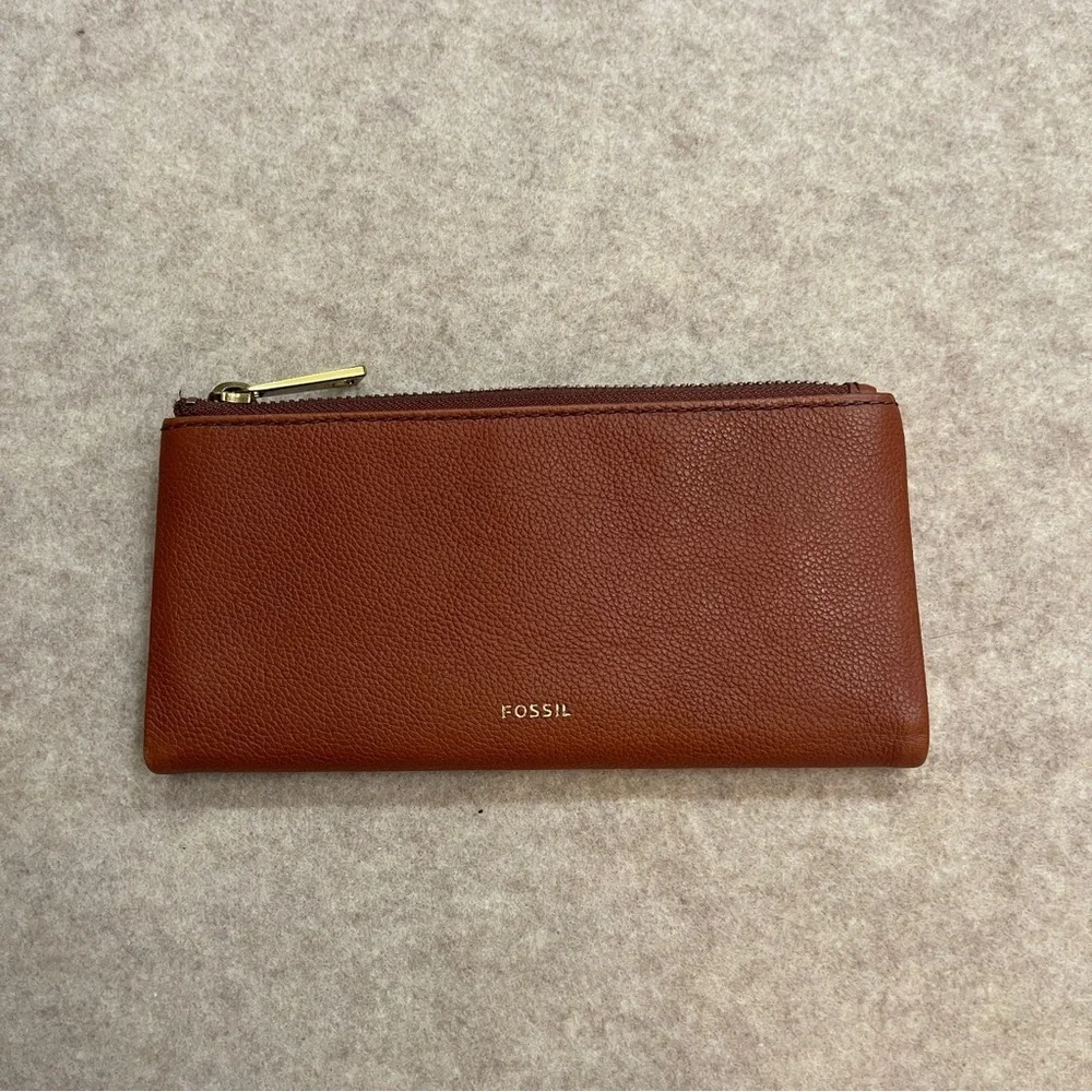 Fossil Lainie Multifunction Brown Pebbled Leather Long Wallet